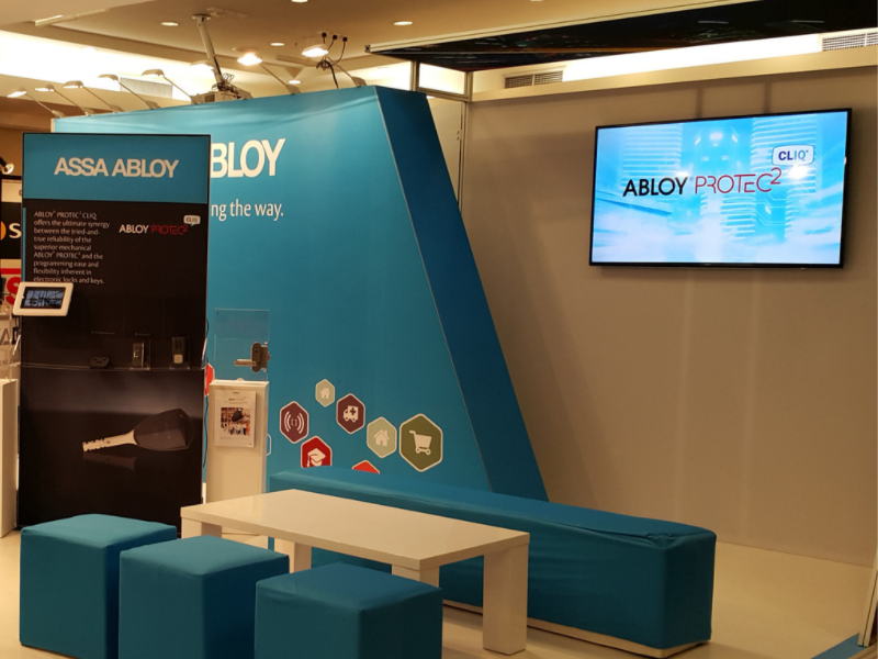 Display Walls With Digital Screens
