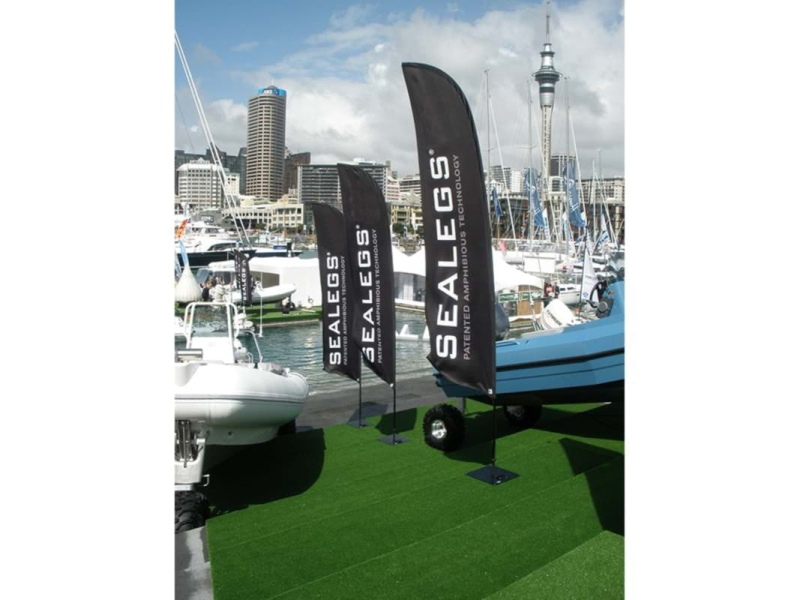 Blade 2 Go Flag: 39m Double Sided Blade Flags - Displays2Go