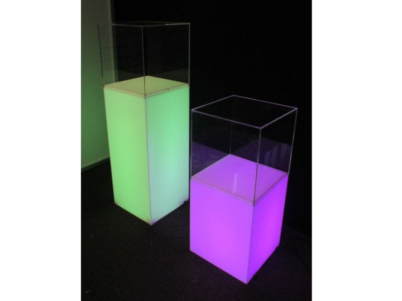 An example of coloured light behind a plain frosted acrylic base - Displays2Go