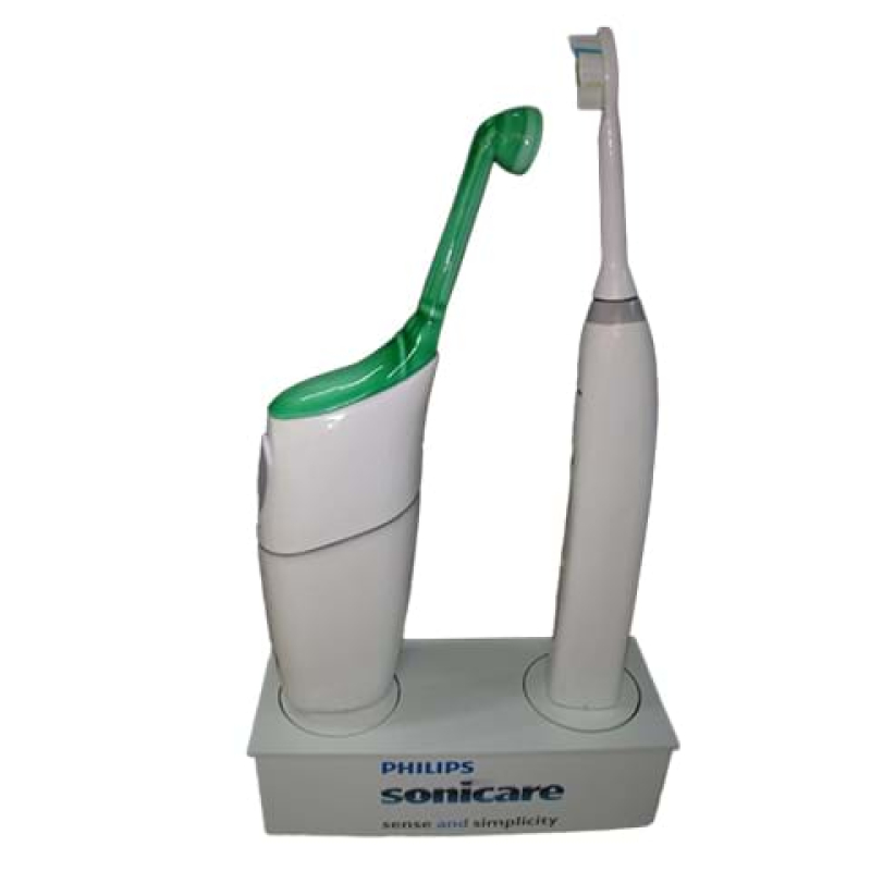 Giant-toothbrushes-on-turntables - Displays2Go.com.au