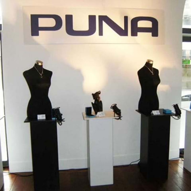 Puna-instore-display - Displays2Go