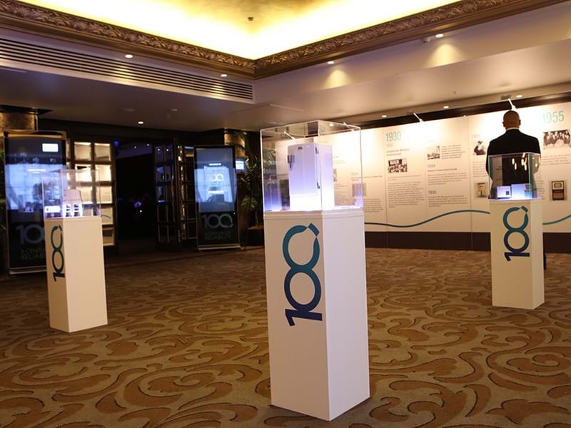 Showcase Plinths