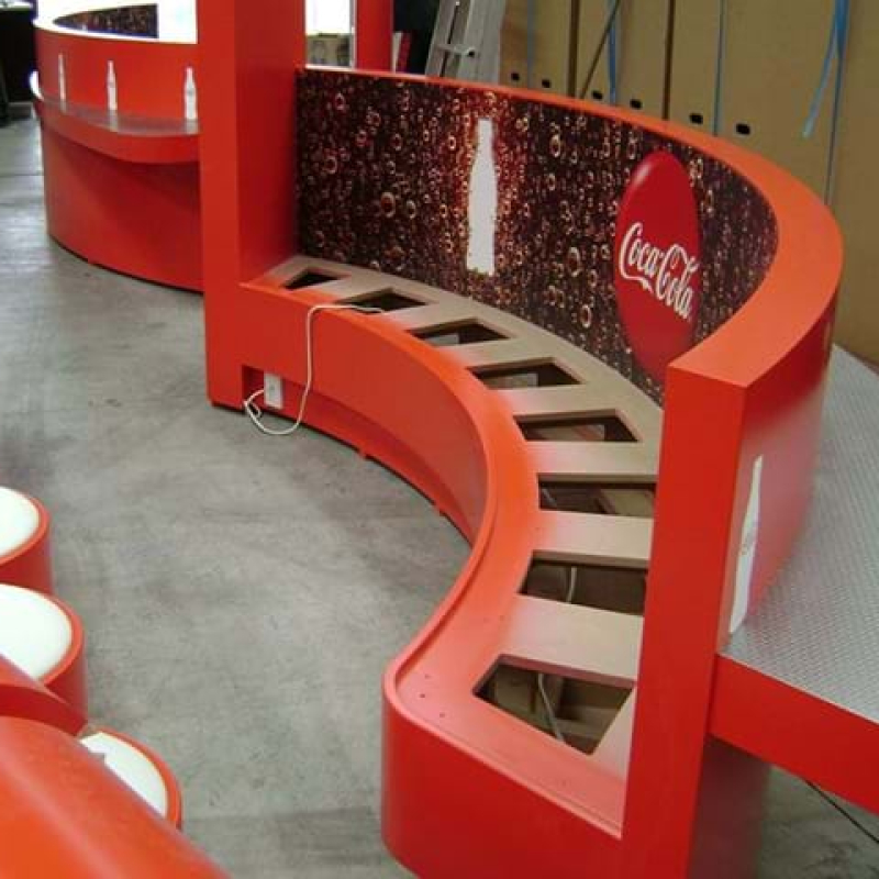 Curved seating for coke