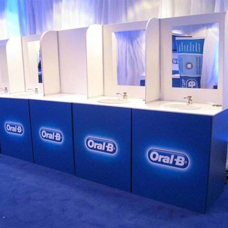 Portable brushing booths with sinks