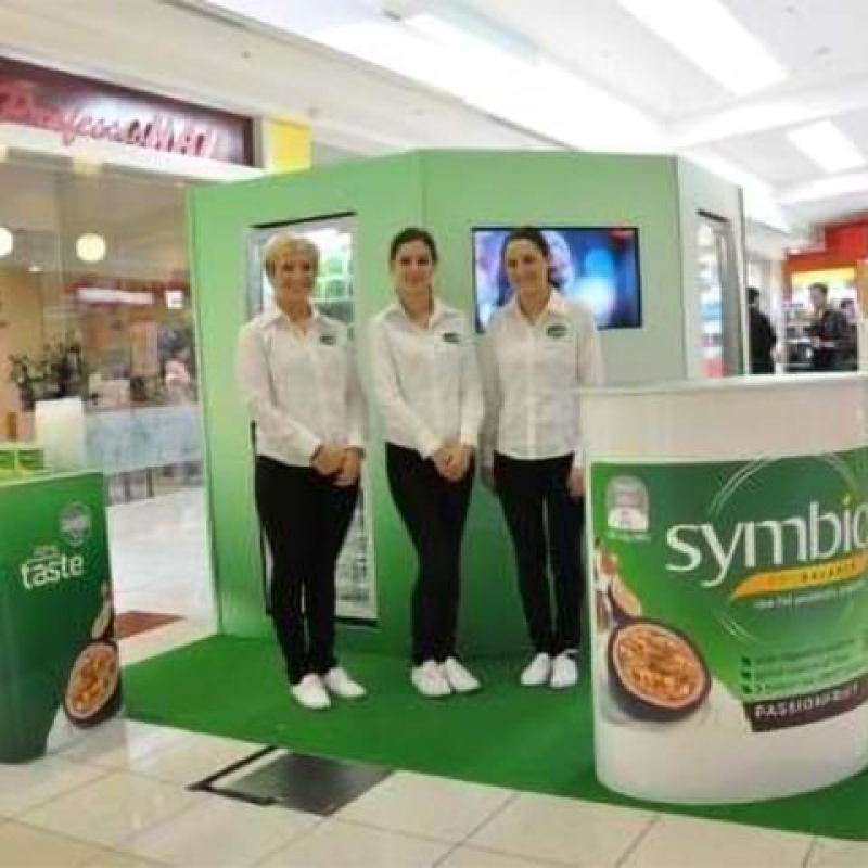 Pop up display booth
